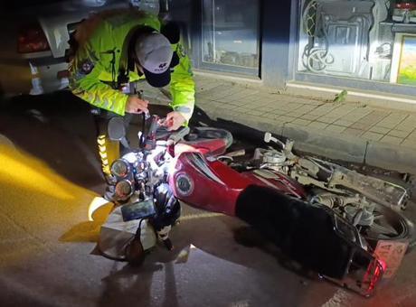 Dur ihtarına uymayan ehliyetsiz motosikletliye 303 bin TL ceza