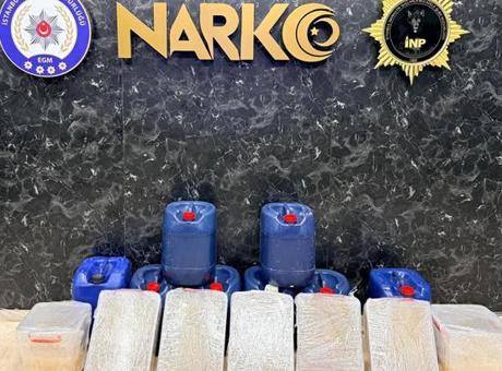 Zehir tacirlerine darbe! Büyükçekmece'deki operasyonda 284 kilo 850 gram uyuşturucu madde ele geçirildi