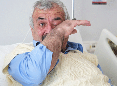 4 yıldır geçmeyen hıçkırık! Ne yemek yiyebildi ne de uyuyabildi