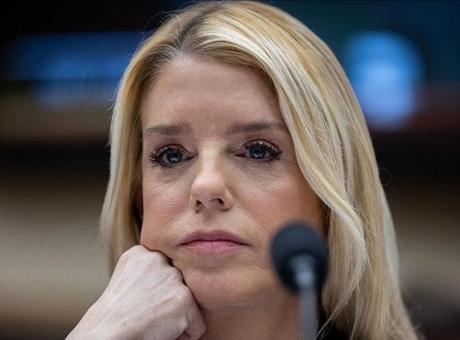 ABD Adalet Bakanı Bondi, Epstein soruşturması kapsamında Kongre'de ifade vermeye çağrıldı