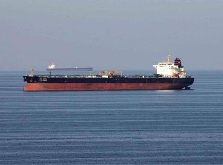 ABD'den savaş devam ederken kritik hamle! Milyonlarca varillik İran petrolüne yaptırımlar kaldırıldı