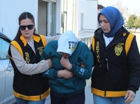 Adana'da kanlı kavga! Kadın kocasını bıçakladı: Bir anlık sinirle yaptım