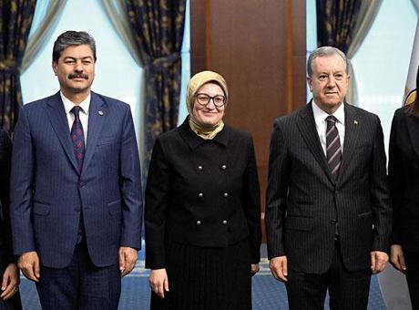 AK Parti ile CHP bu yıl da bayramlaşmadı