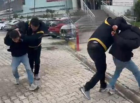 Akaryakıt istasyonunda rezalet! Tuvalette gizlice videosunun çekildiğini fark etti