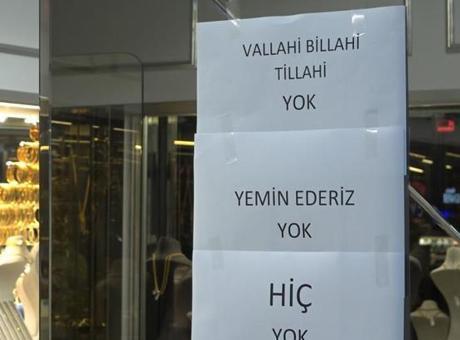 Altın almak için gittiler... Kuyumcuda yazıyı gören şaşkın: 'Vallahi, billahi yok'