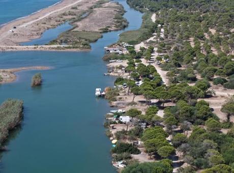 Antalya’da kaçak yapı ve kirlilik alarmı! Kumköy sahilinde yıkım süreci başladı