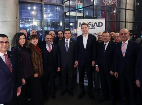 Bakan Bayraktar, Türkiye-Kanada ilişkilerinde yeni bir döneme girildiğini belirtti