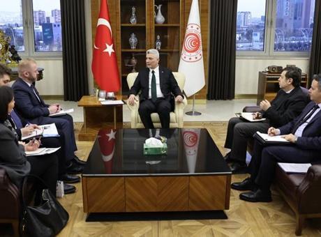 Bakan Bolat, Katar ve Yeni Zelanda'nın Ankara büyükelçileriyle bir araya geldi