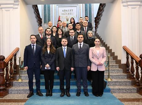 Bakan Gürlek, yargı muhabirleriyle bayramlaştı