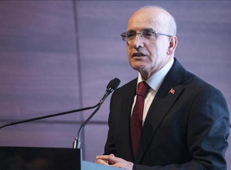 Bakan Şimşek: Son 50 ayın en düşük enflasyonuyla karşı karşıyaysak bu ilerlemedir