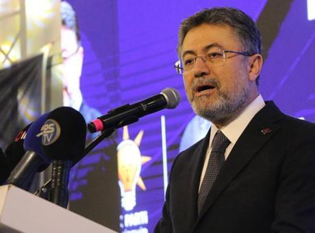 Bakan Yumaklı: Herhangi bir gübre problemi olmayacak