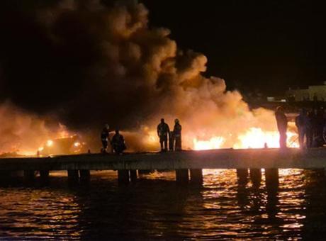 Bodrum'da marinada patlama! Lüks tekneler alev alev yanıyor