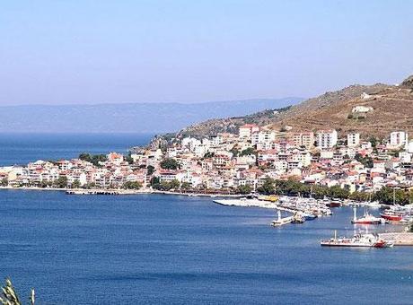 Bozcaada'ya bayramda minibüs, otobüs, iş makinesi geçişi yasaklandı