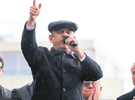 CHP lideri, Kuşadası’ndaki mitingde seçim çağrısı yaptı: Getirelim sandığı, kararı Aydın versin