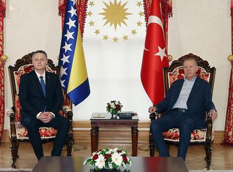 Cumhurbaşkanı Erdoğan, Becirovic'i resmi törenle karşıladı
