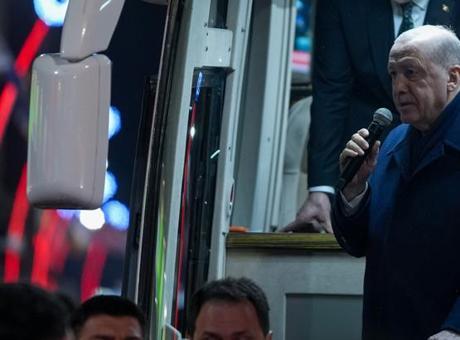 Cumhurbaşkanı Erdoğan, memleketi Rize'nin Güneysu ilçesinde vatandaşlara hitap etti