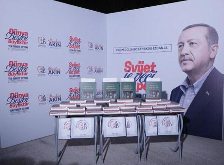 Cumhurbaşkanı Erdoğan'ın yazdığı 'Daha Adil Bir Dünya Mümkün' Boşnakça'ya çevrildi