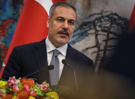 Dışişleri Bakan Hakan Fidan'dan Konsolosluk Çağrı Merkezi'ne ziyaret