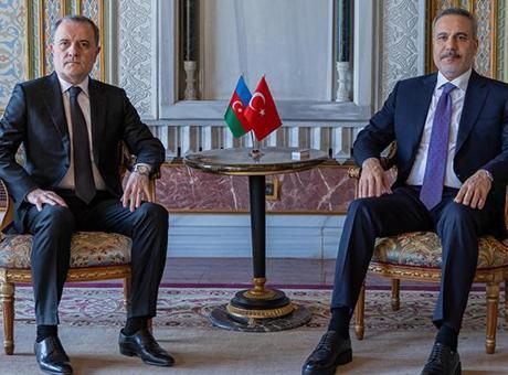 Dışişleri Bakanı Hakan Fidan, Azerbaycan Dışişleri Bakanı Bayramov ile görüştü