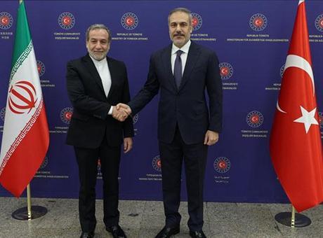Dışişleri Bakanı Hakan Fidan, İranlı mevkidaşı Arakçi ile görüştü: 'Türk hava sahasının ihlali kabul edilemez'