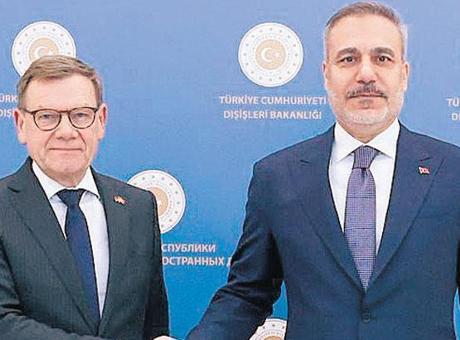 Dışişleri Bakanı Hakan Fidan: Kimse İran’da iç savaş hayali içine girmesin