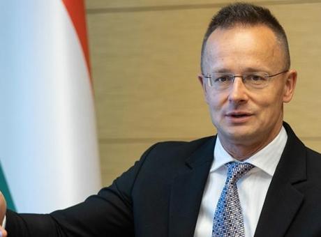 Dışişleri Bakanı’na casusluk suçlaması