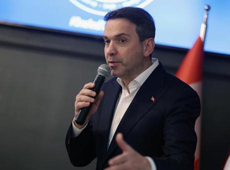 Enerji ve Tabii Kaynaklar Bakanı Bayraktar, Kanada’da