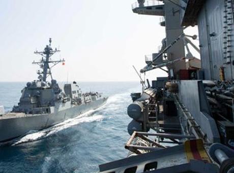 Gerald R. Ford uçak gemisinde yangın çıktı