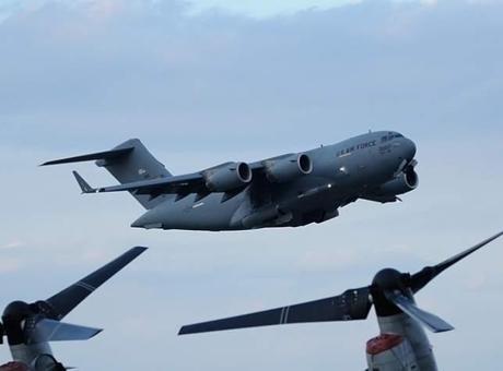 Güney Kore'de 'Orta Doğu hareketliliği' iddiası! Dev nakliye uçakları havalandı