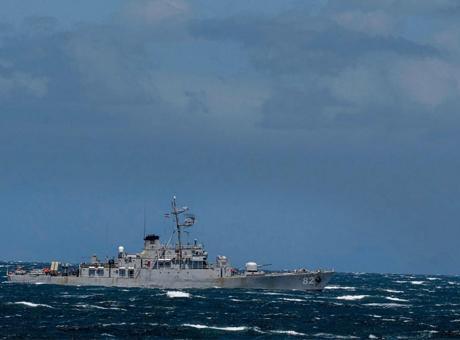 İran savaş gemisine denizaltı saldırısı! 148 kişi kayıp