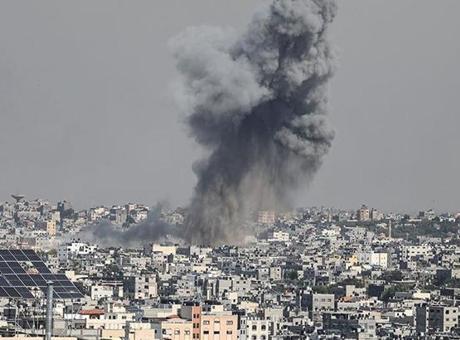 İsrail'in Gazze Şeridi'ne düzenlediği hava saldırısında 3'ü polis 6 Filistinli öldü