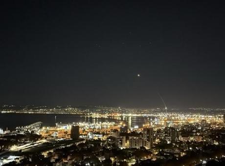 İsrail'in saldırılarına karşı Lübnan'daki Hizbullah ve İran'dan eş zamanlı misilleme