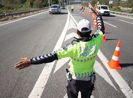 İstanbul'da yarın bazı yollar trafiğe kapatılacak