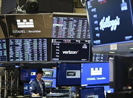 Küresel piyasalarda deprem! Savunma ve enerji uçtu, havacılık çakıldı