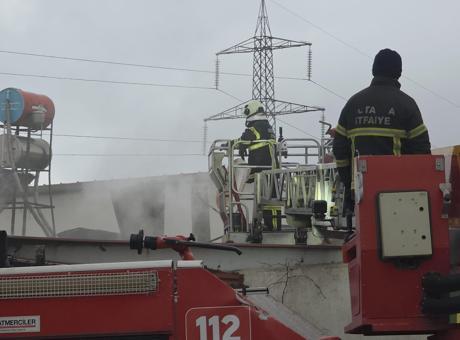 Kütahya'da Fatih Sanayi Sitesi'nde yangın çıktı
