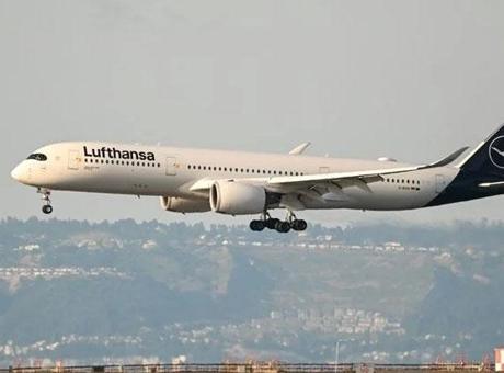 Lufthansa uçağı kabin ekibi yetersizliği nedeniyle Abu Dabi'den boş döndü