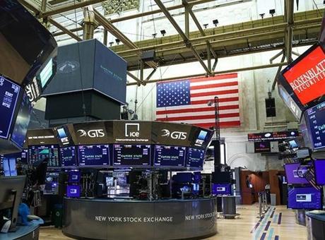 New York borsası tepetaklak! Dow Jones endeksi 500 puanın üzerinde değer kaybetti