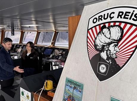 Oruç Reis Sismik Araştırma Gemisinin operasyonel süreç takibinde kadın gücü