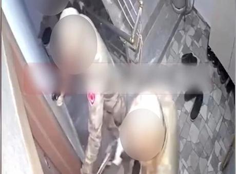 'Özel harekat polisi' gibi giyindiler, ev basmaya çalıştılar