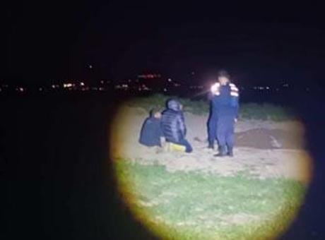 Sit alanında gece baskını! Türbe çevresinde kaçak kazı yapan 7 kişi suçüstü yakalandı