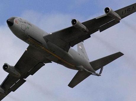 SON DAKİKA ABD'nin yakıt ikmal uçağı Irak'ta düştü