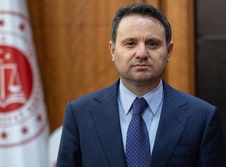 Son dakika... Adalet Bakanı Gürlek’ten Özgür Özel’in iddialarına sert yanıt: Belgeler sahte