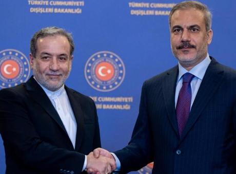 SON DAKİKA! Dışişleri Bakanı Hakan Fidan, İranlı mevkidaşı ile görüştü