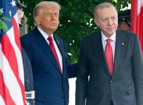 SON DAKİKA HABERLER: ABD Başkanı Trump, İran'la olan savaşta Türkiye'nin tavrına dikkat çekti! 'Ankara şahane, Erdoğan harika bir lider'