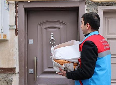 Tokat’ta her gün ücretsiz ramazan pidesi dağıtılıyor