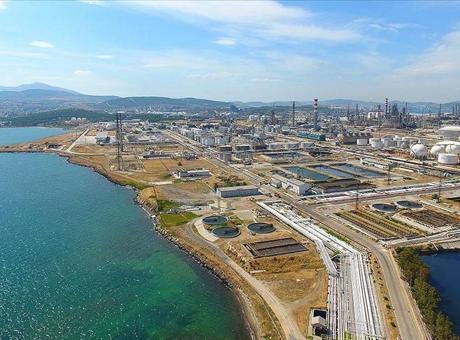 Türkiye zorunlu petrol stoklarını piyasaya açıyor