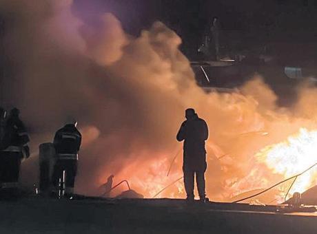 Yalıkavak Marina’da yangın: 7 motoryat battı! 100 milyon dolar kül oldu