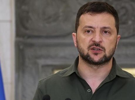 Zelenskiy, Orta Doğu'daki gelişmeler nedeniyle üçlü müzakerelerin ertelendiğini belirtti