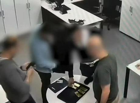 196 ülkede aranıyordu! 'Altın adam' İstanbul'da yakalandı