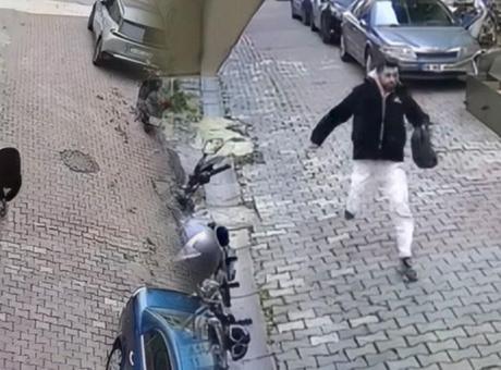 3. kattaki daireye 'örümcek adam' gibi tırmandı! Servet çalıp kaçtı